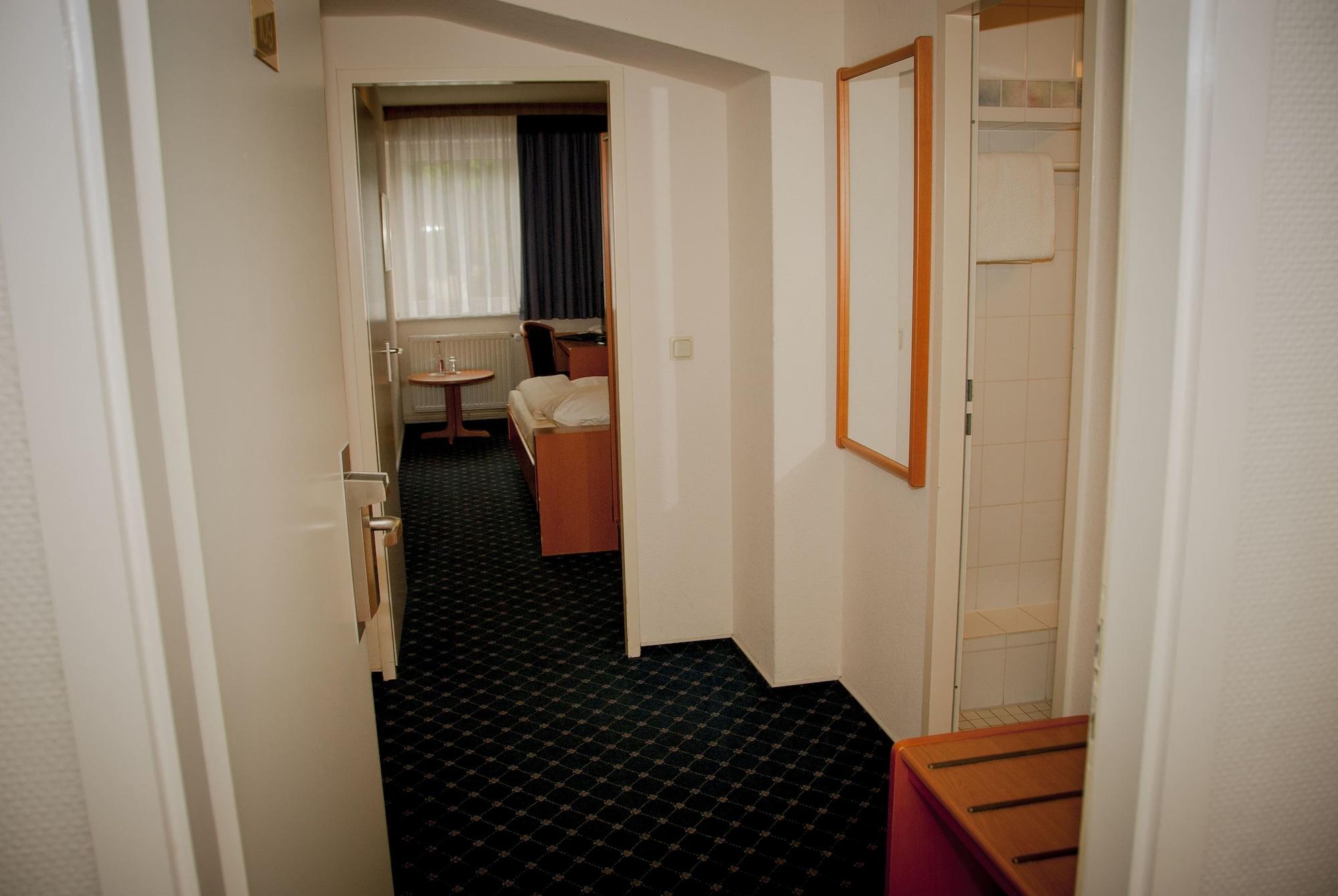 Elbbruecken Hotel Hamburg Exterior photo
