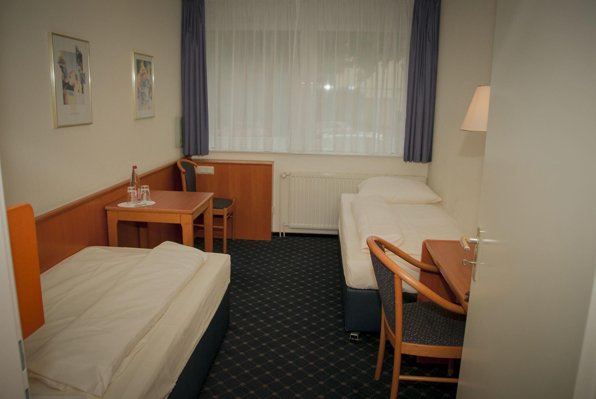 Elbbruecken Hotel Hamburg Exterior photo