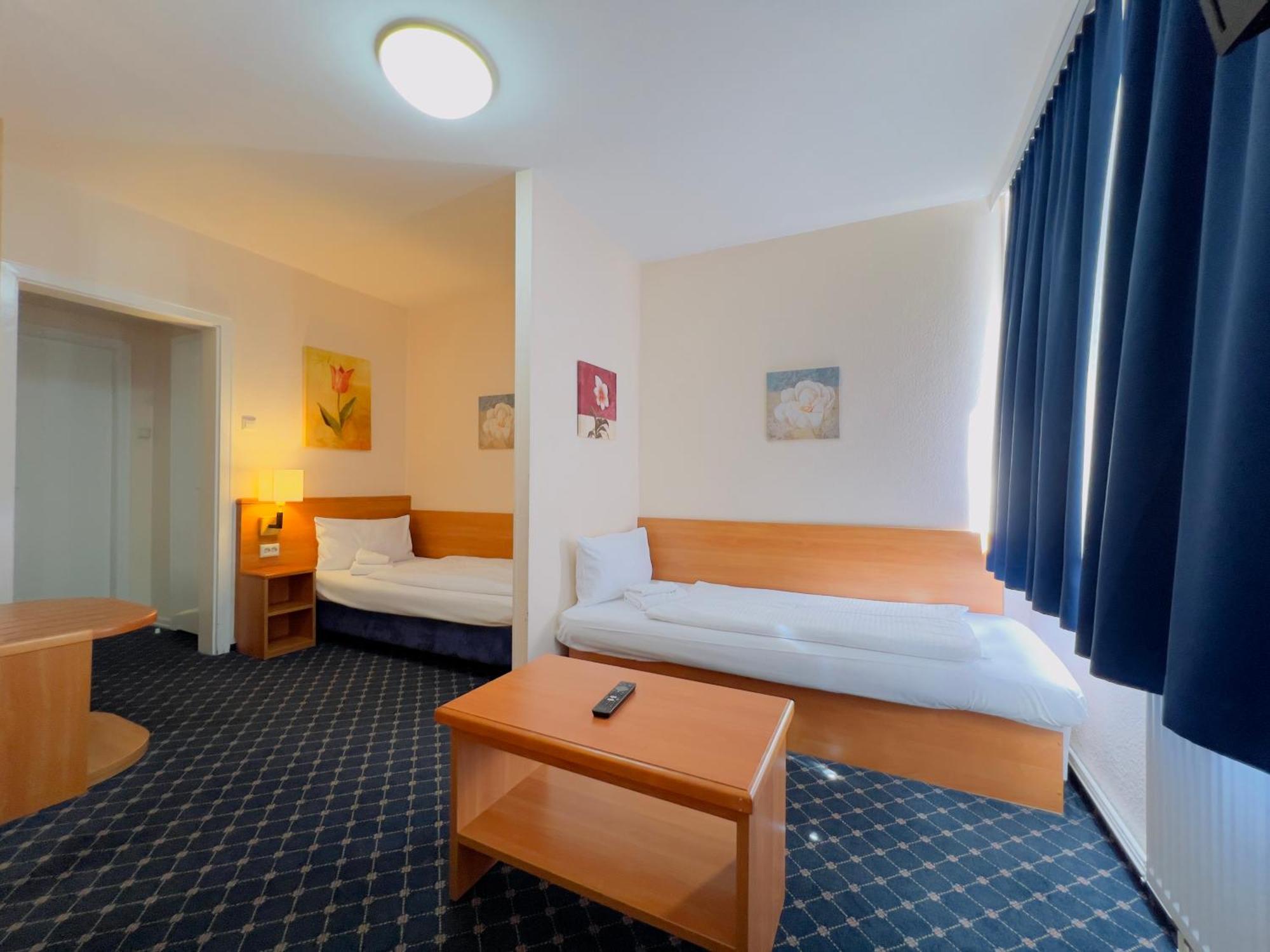 Elbbruecken Hotel Hamburg Exterior photo