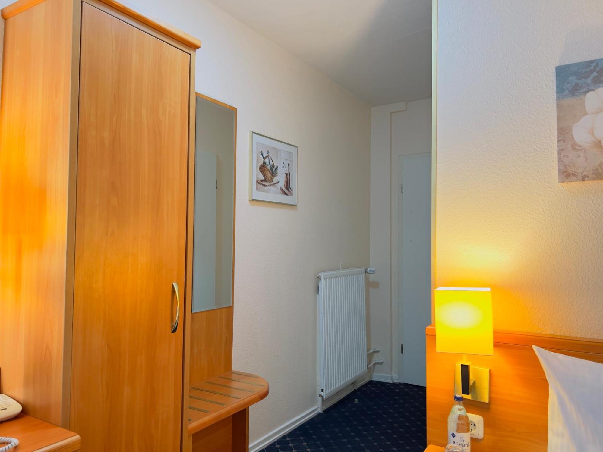 Elbbruecken Hotel Hamburg Exterior photo