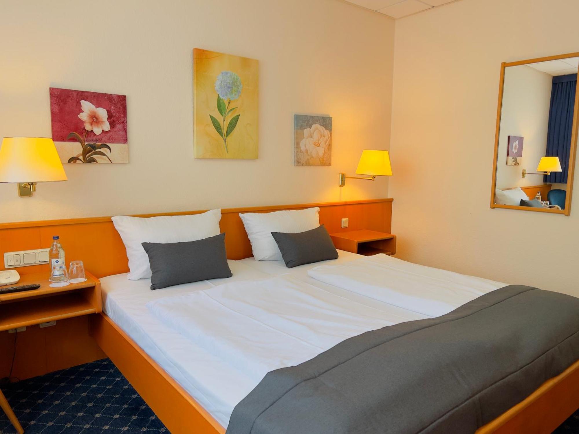 Elbbruecken Hotel Hamburg Exterior photo