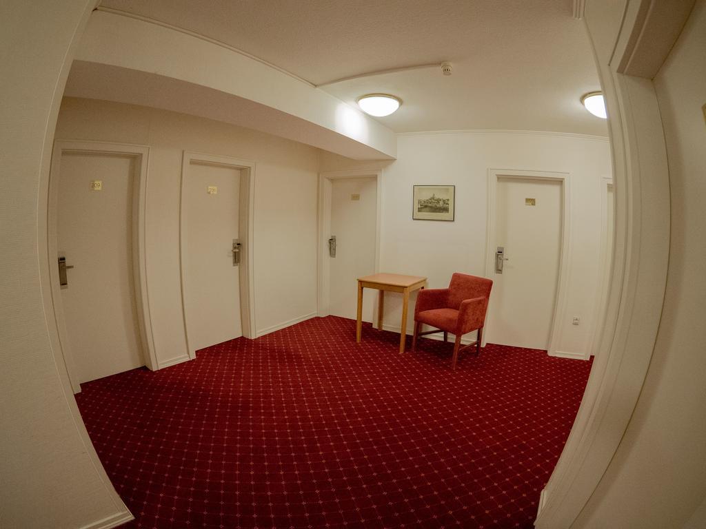 Elbbruecken Hotel Hamburg Exterior photo